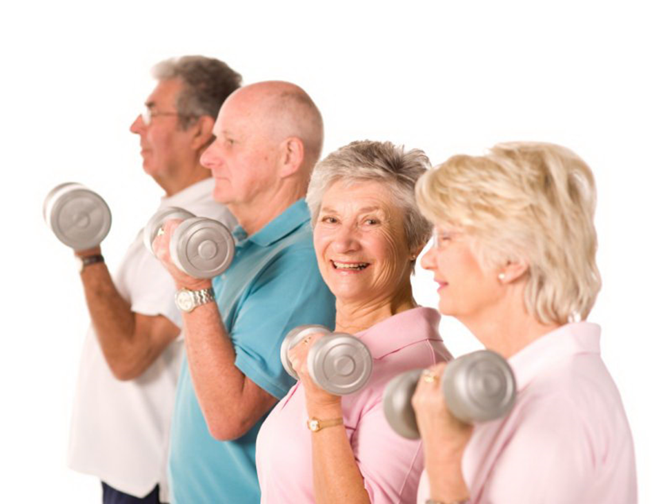 Спортивные пожилые люди. Пожилые занимаются спортом. Спорт для пожилых. Фитнес для пожилых. Оздоровление пенсионеров